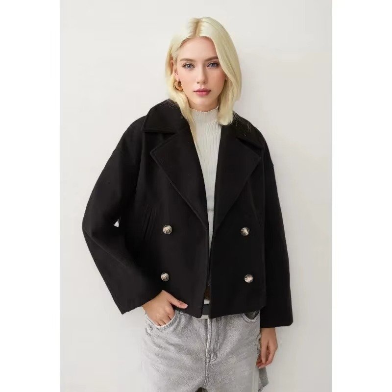 Women's Oversized Cropped Wool Coat - Black