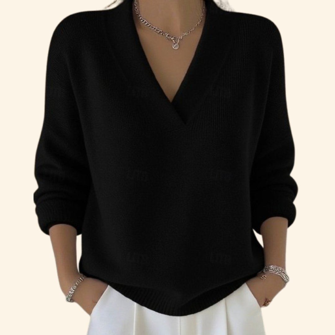 Women's Oversized V-Neck Jumper - Black