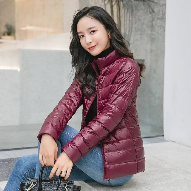 Women's Lightweight Down Waterproof Puffer Jacket - Burgundy