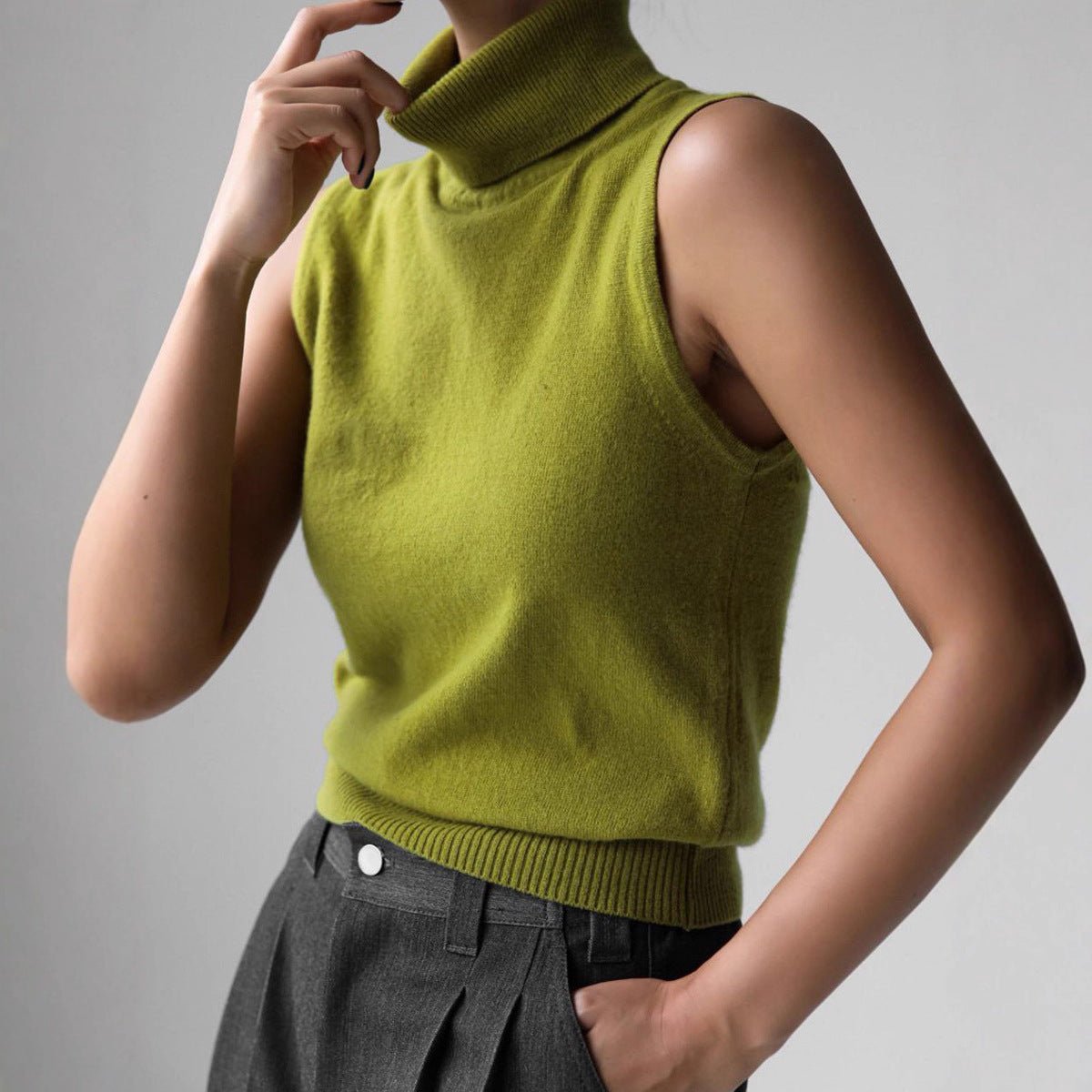 Women's Sleeveless Wool Roll Neck - Green