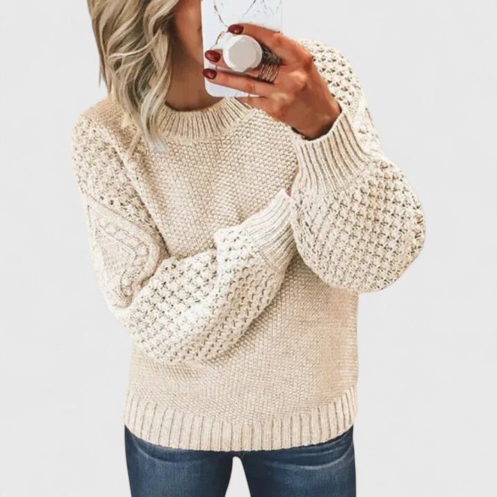 Women's Chunky Cable Knit Jumper - White
