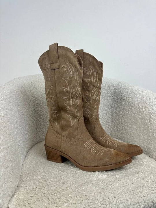Women's Embroidered Western Cowboy Boots