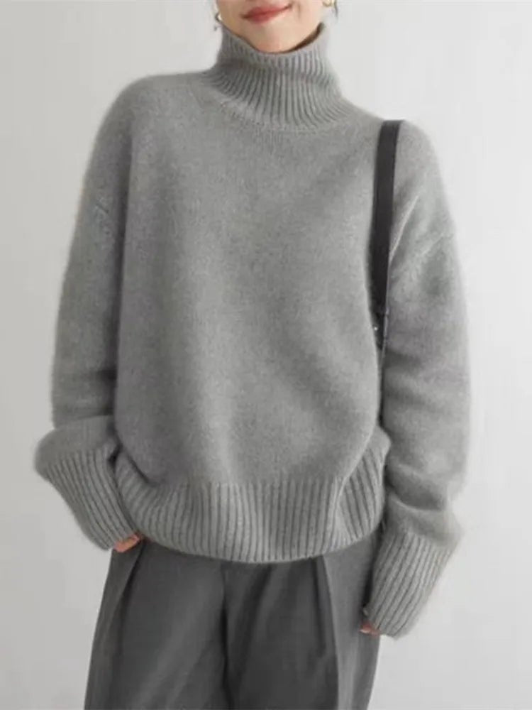 Women's Chunky Oversized Roll Neck Jumper