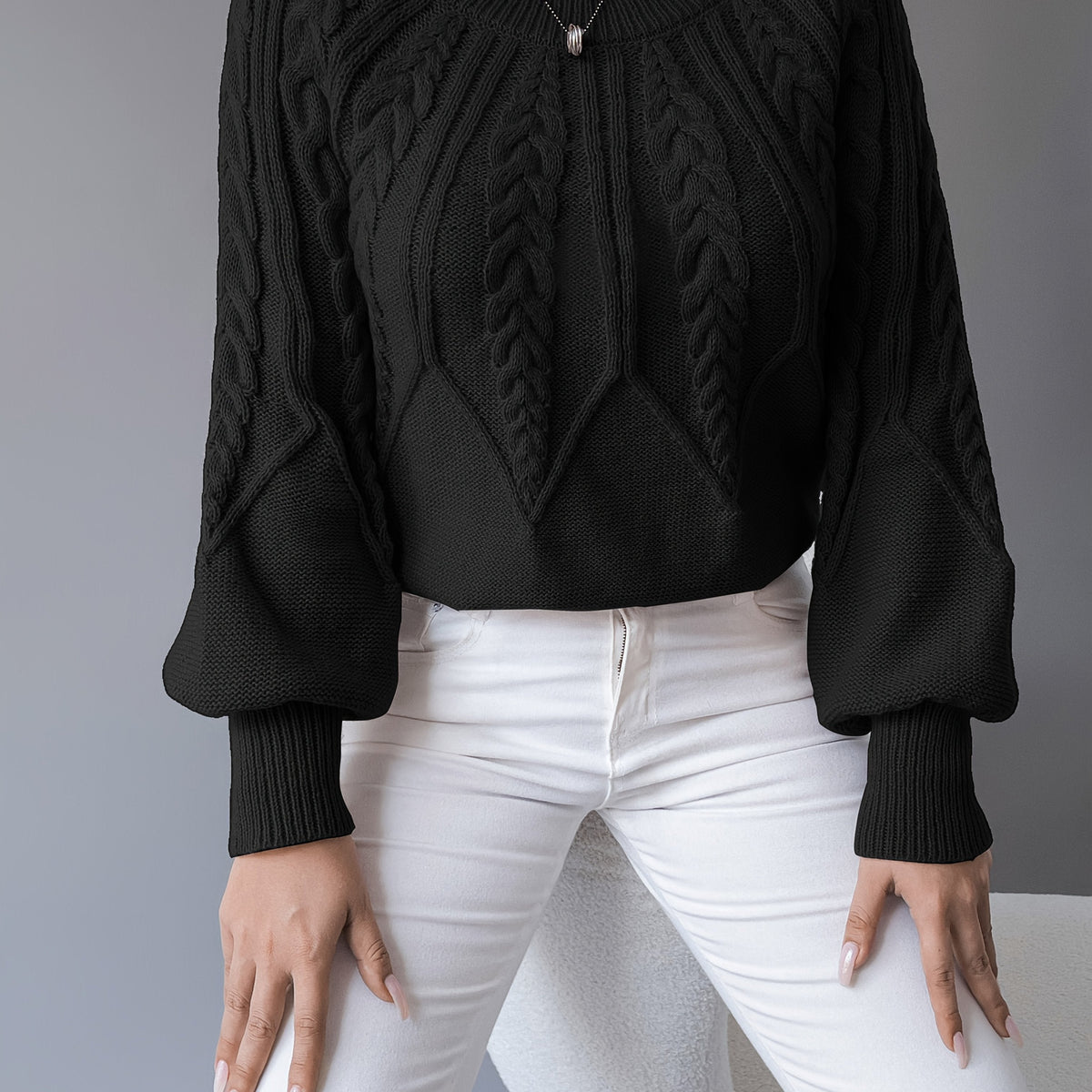Women's Chunky Cropped Cable Knit Wool Jumper - Black