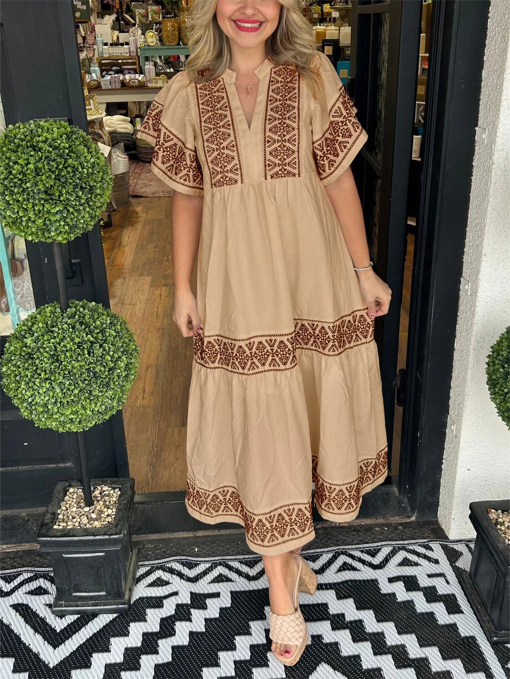 Women's Black V-Neck Midi Dress - Brown